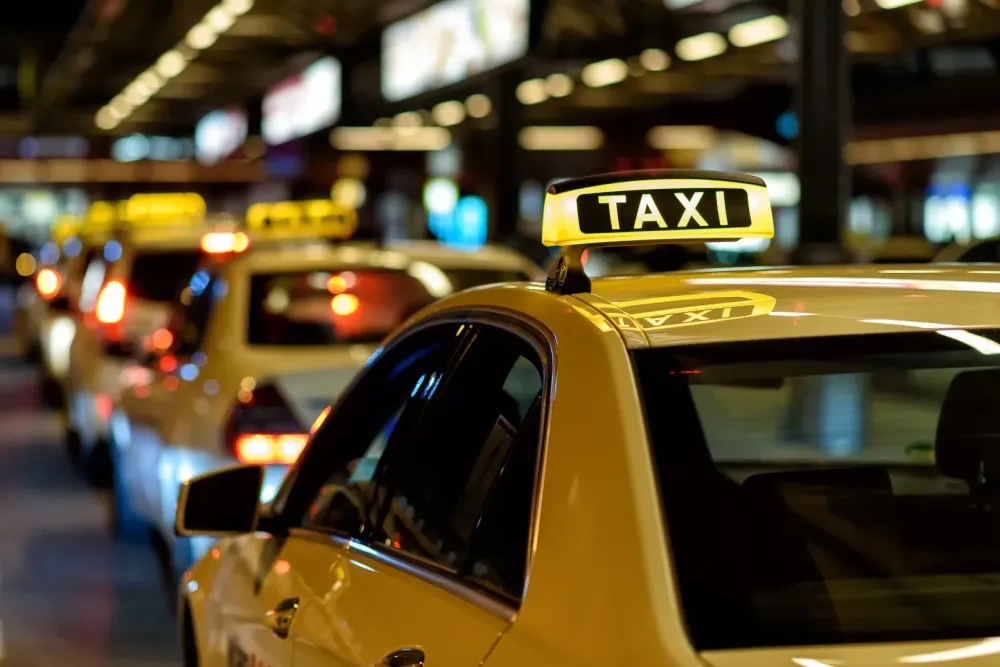Taxi à Meyrannes